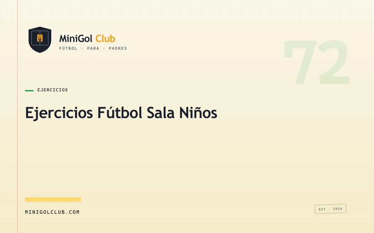 Niños practicando fútbol sala en un pabellón con balón específico